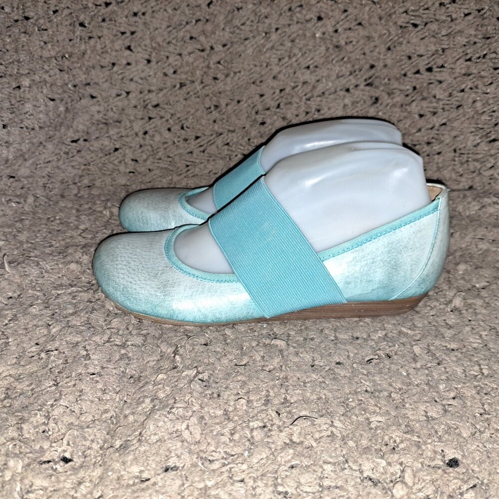 MIZ MOOZ-Pale Distressed Aqua Leather Ballet Flats-Elastic Strap-Sz 7-Excellent - Picture 2 of 8
